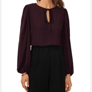 HALOGEN Tie Neck Puff Sleeve Top in burgundy purple plaid size M